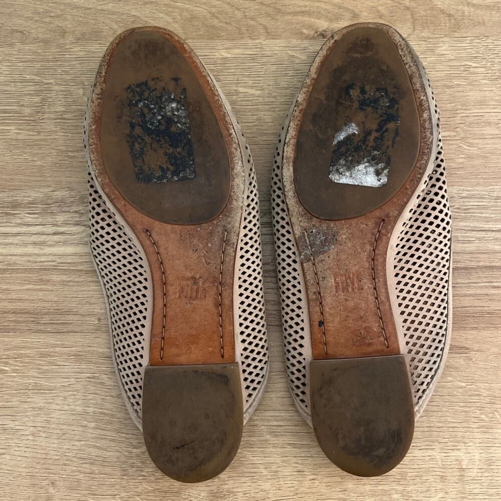 Frye Women's Gwen Perforated Suede Flat Mules Tan Size 7 Boho Cushioned Slip On - Picture 6 of 6